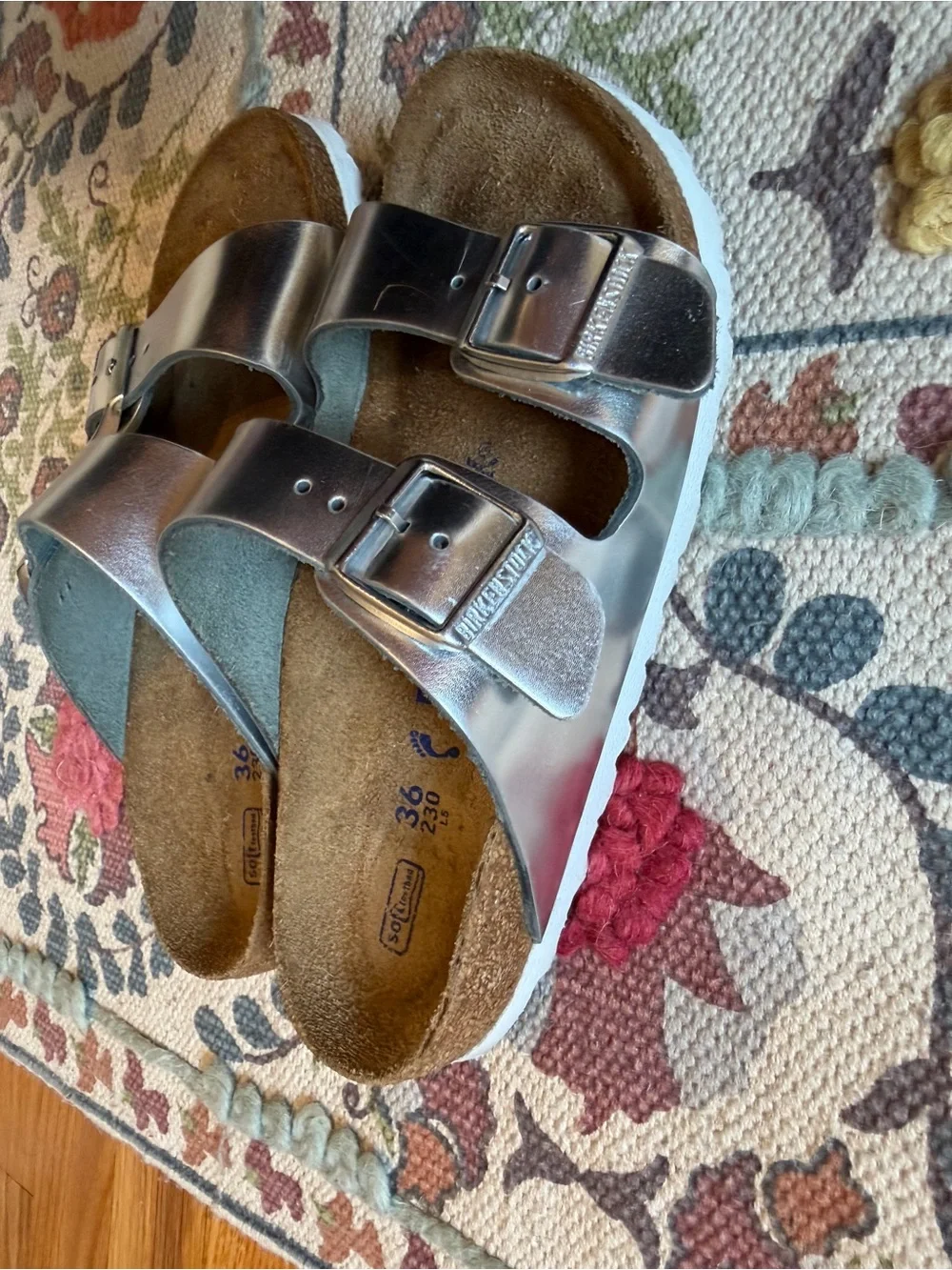 Birkenstock Arizona Soft Footbed Metallic Silver size EU36